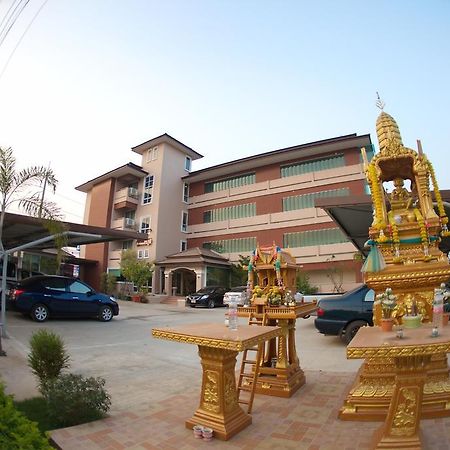 Baan Sanpoom Otel Phitsanulok Dış mekan fotoğraf