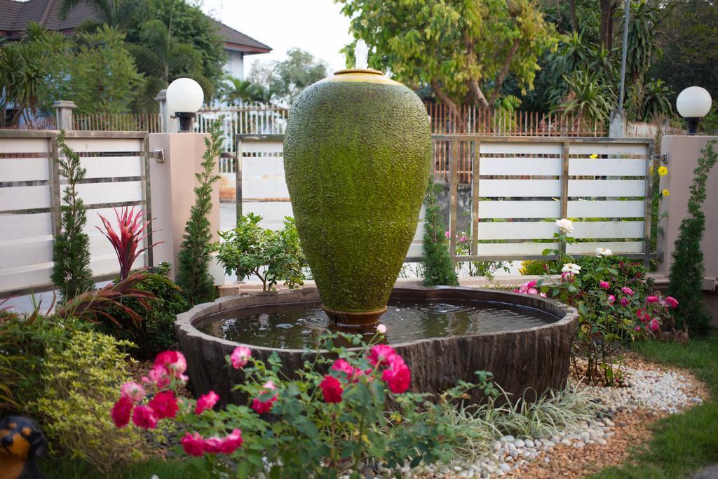 Baan Sanpoom Otel Phitsanulok Dış mekan fotoğraf