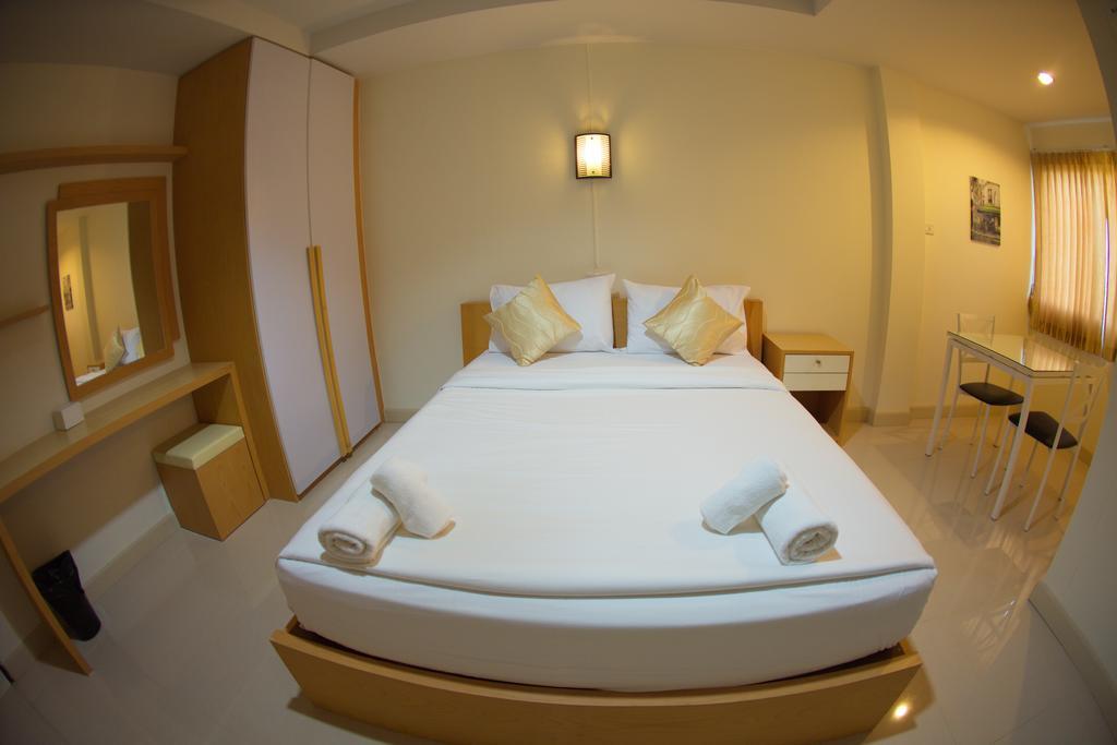 Baan Sanpoom Otel Phitsanulok Dış mekan fotoğraf