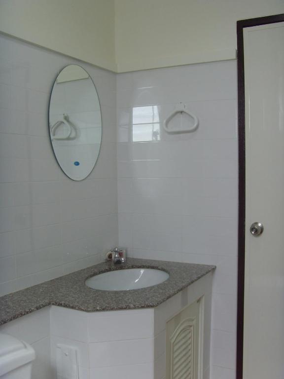 Baan Sanpoom Otel Phitsanulok Oda fotoğraf